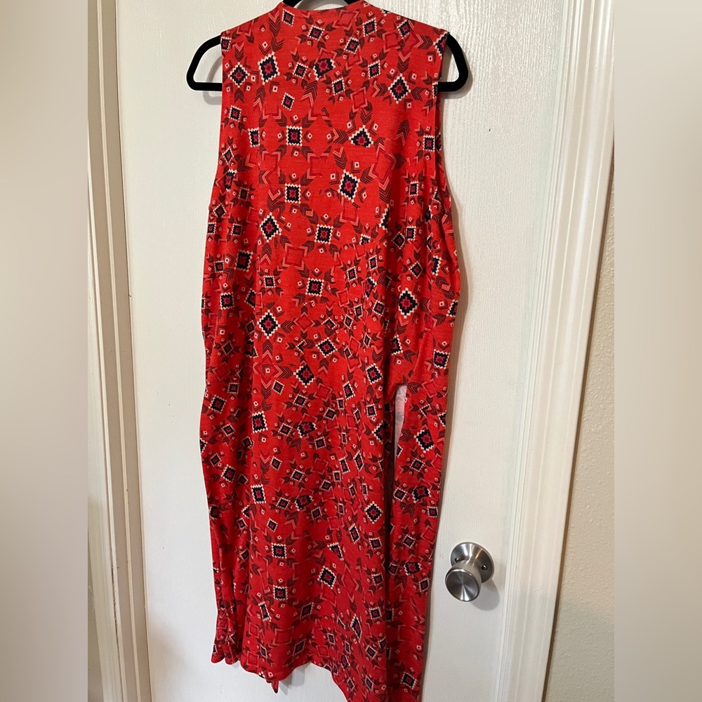 Red pattern size large lularoe Joy long line vest